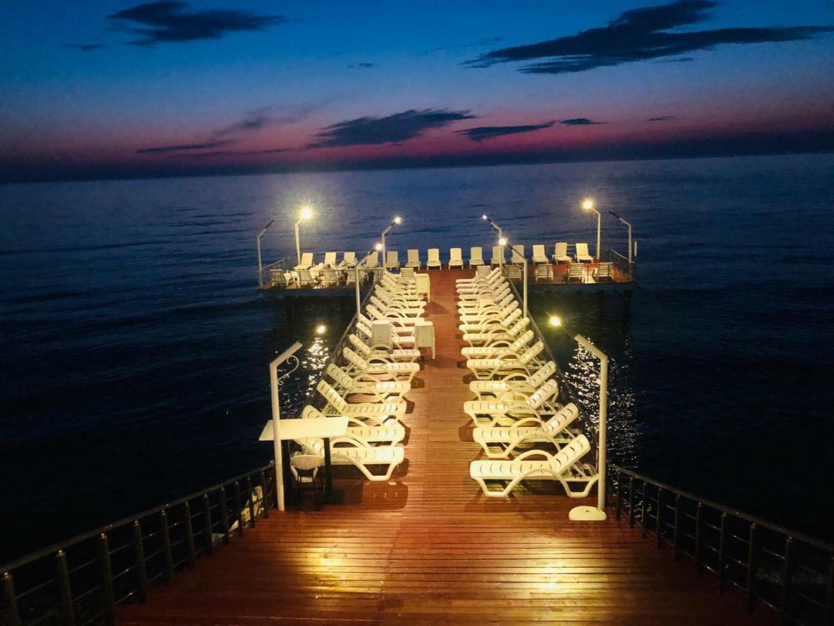 Grand Koru Hotel Beach Yalova  Buitenkant foto